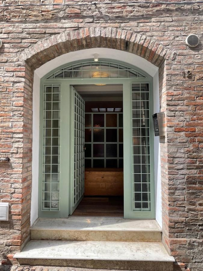 Estense 12 Appartamento In Centro Citta فيرّارا المظهر الخارجي الصورة
