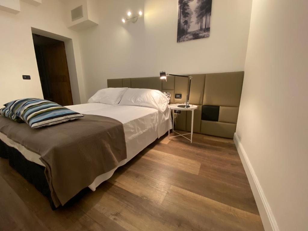 Estense 12 Appartamento In Centro Citta فيرّارا المظهر الخارجي الصورة